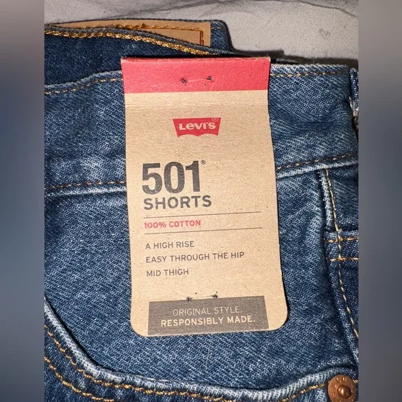 Levi's Blue Jean Shorts Classic Denim Style - Picture 3 of 3